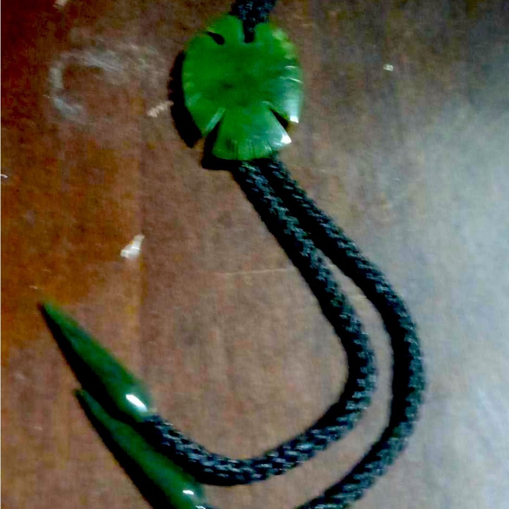 Rare eagle jade bolo